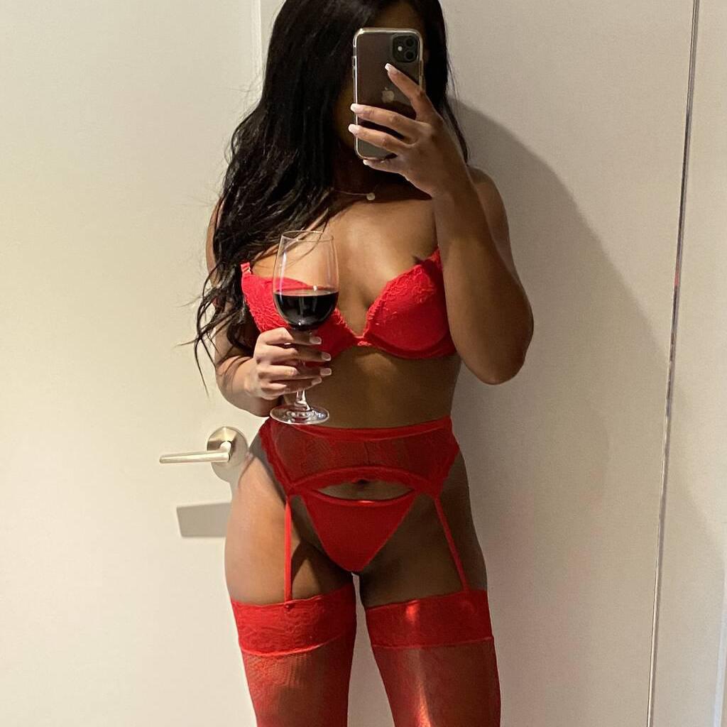 Mademoiselle Néla is Female Escorts. | Toronto | Ontario | Canada | canadapleasure.com 