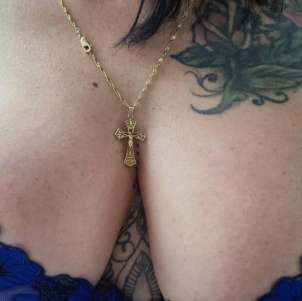 Alicia ONLINE is Female Escorts. | Yellowknife | Northwest Territories | Canada | canadapleasure.com 