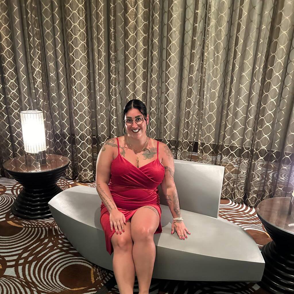 Alicia ONLINE is Female Escorts. | Yellowknife | Northwest Territories | Canada | canadapleasure.com 