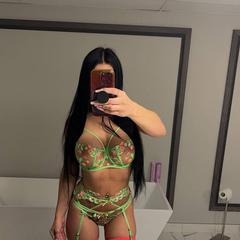 French Bombshell Keissy is Female Escorts. | Moncton | New Brunswick | Canada | canadapleasure.com 