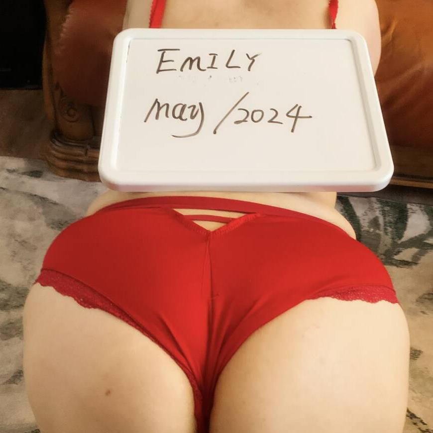 Emily is Female Escorts. | Montreal | Quebec | Canada | canadapleasure.com 