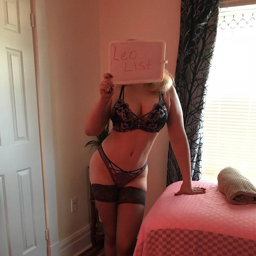 Alex is Female Escorts. | Medicine Hat | Alberta | Canada | canadapleasure.com 