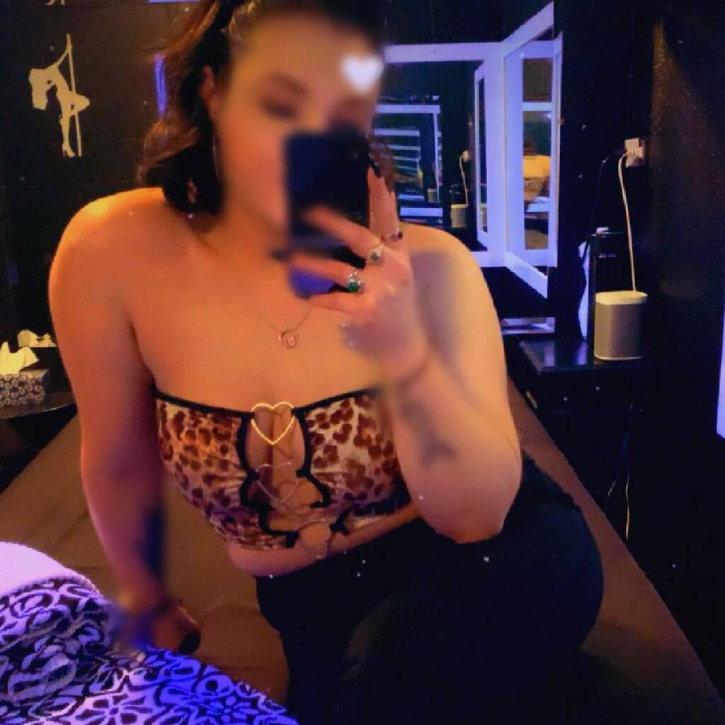 Bambi is Female Escorts. | Lethbridge | Alberta | Canada | canadapleasure.com 