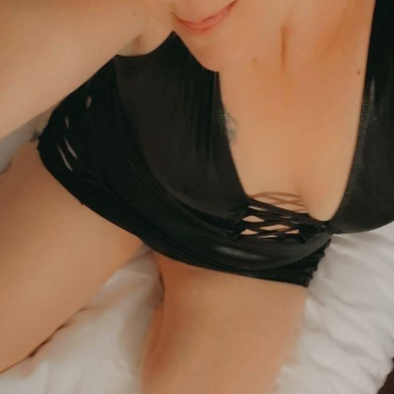 BELLA 613*890*6961 is Female Escorts. | belleville | Ontario | Canada | canadapleasure.com 