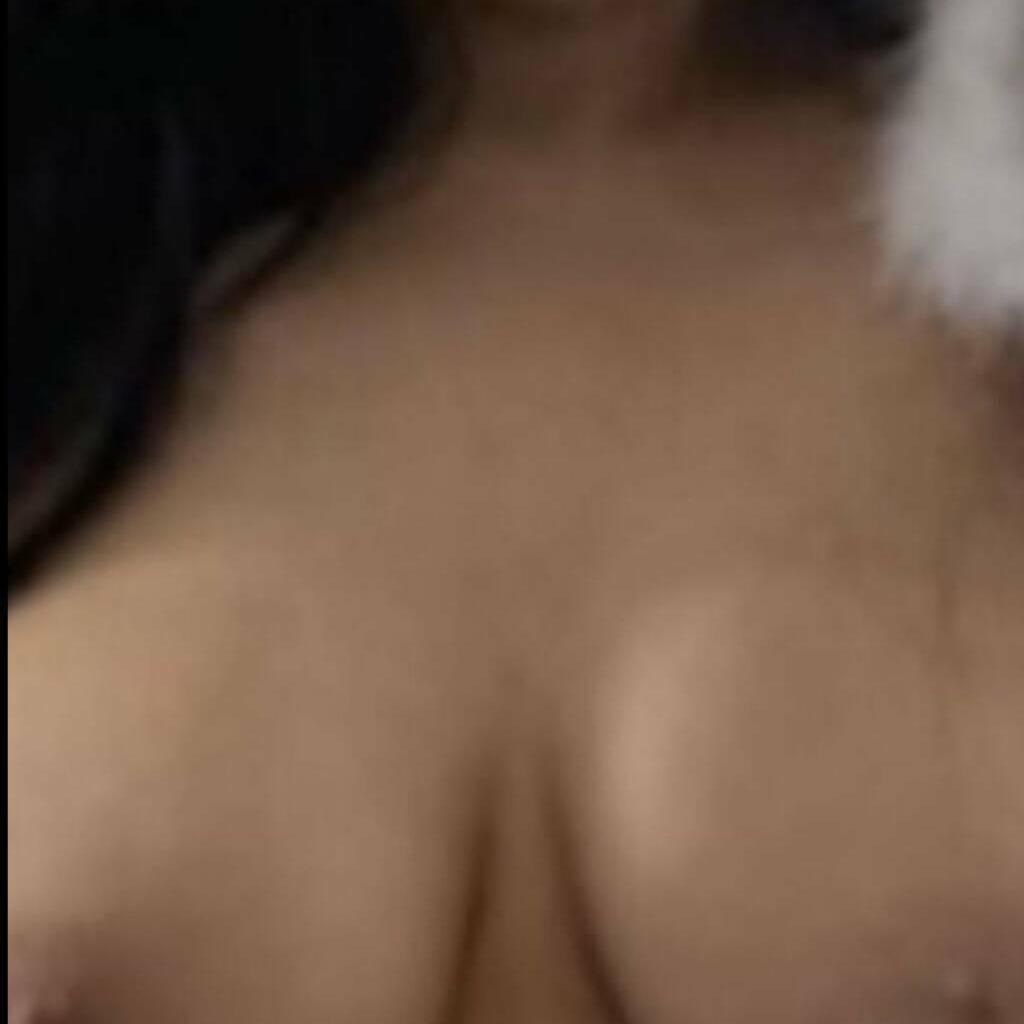 Laura is Female Escorts. | Hamilton | Ontario | Canada | canadapleasure.com 