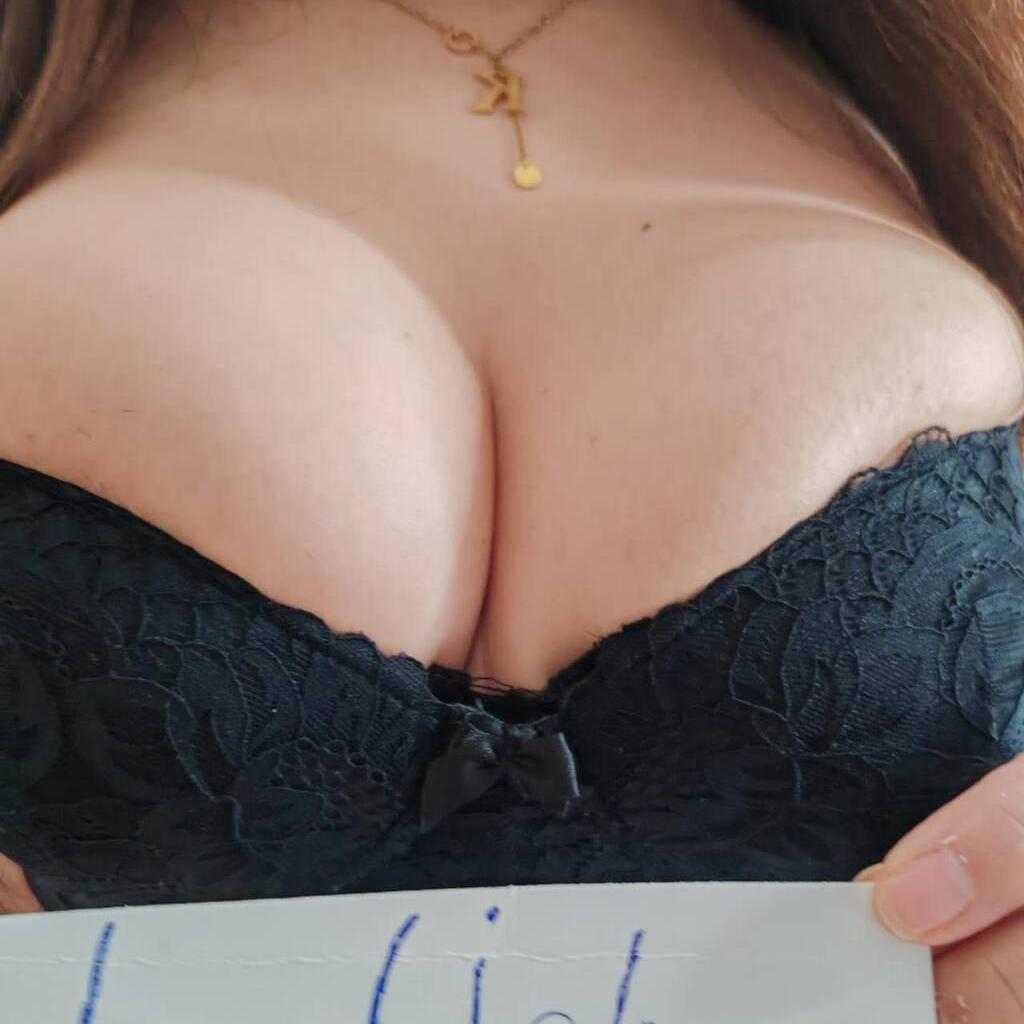 Rachel is Female Escorts. | Kingston | Ontario | Canada | canadapleasure.com 