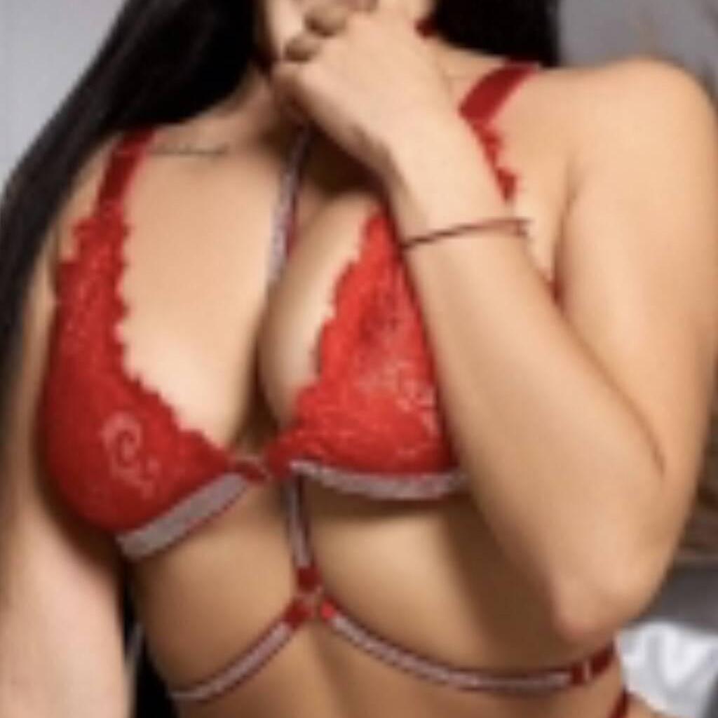 Camille is Female Escorts. | Regina | Saskatchewan | Canada | canadapleasure.com 