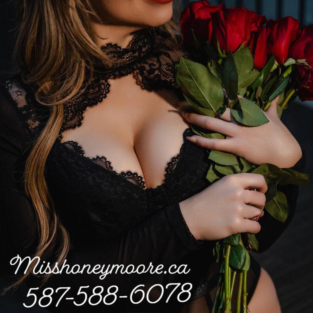 Honey Moore is Female Escorts. | Brandon | Manitoba | Canada | canadapleasure.com 