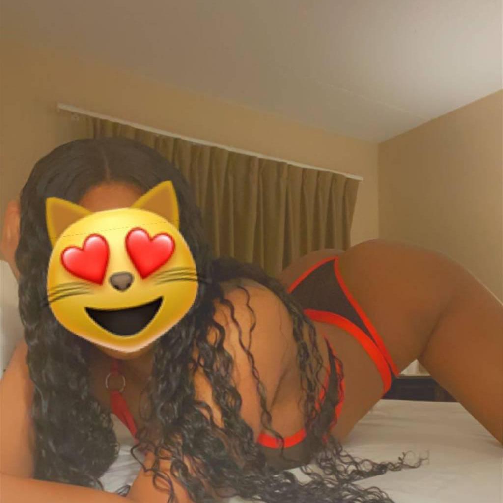 chanel is Female Escorts. | Yukon | Yukon | Canada | canadapleasure.com 