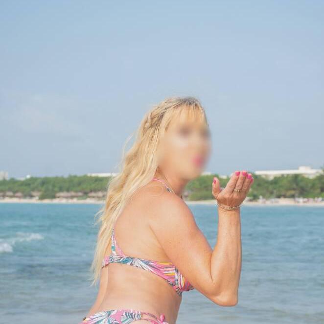 Hotty is Female Escorts. | Thunder Bay | Ontario | Canada | canadapleasure.com 