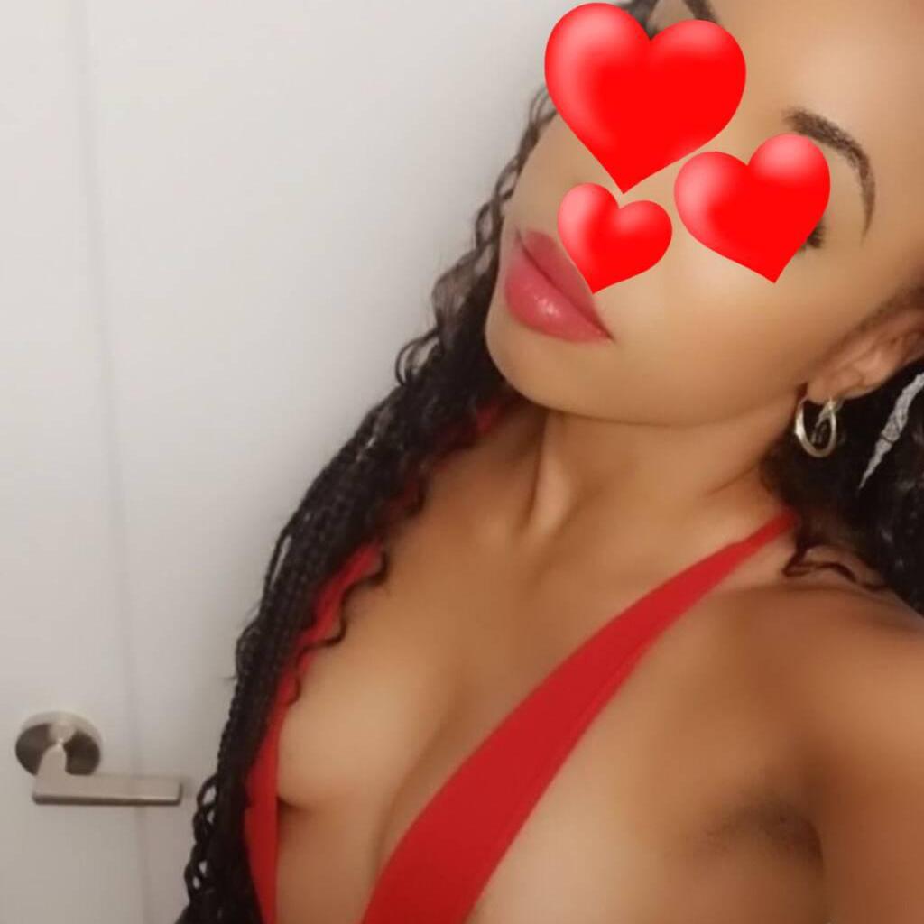 We love miss xo is Female Escorts. | Toronto | Ontario | Canada | canadapleasure.com 