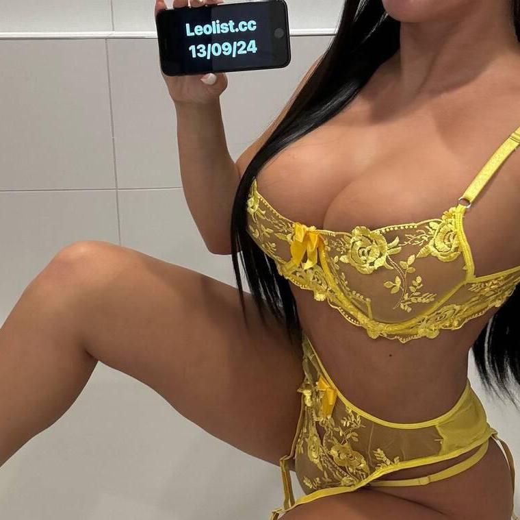 Sisi is Female Escorts. | Toronto | Ontario | Canada | canadapleasure.com 