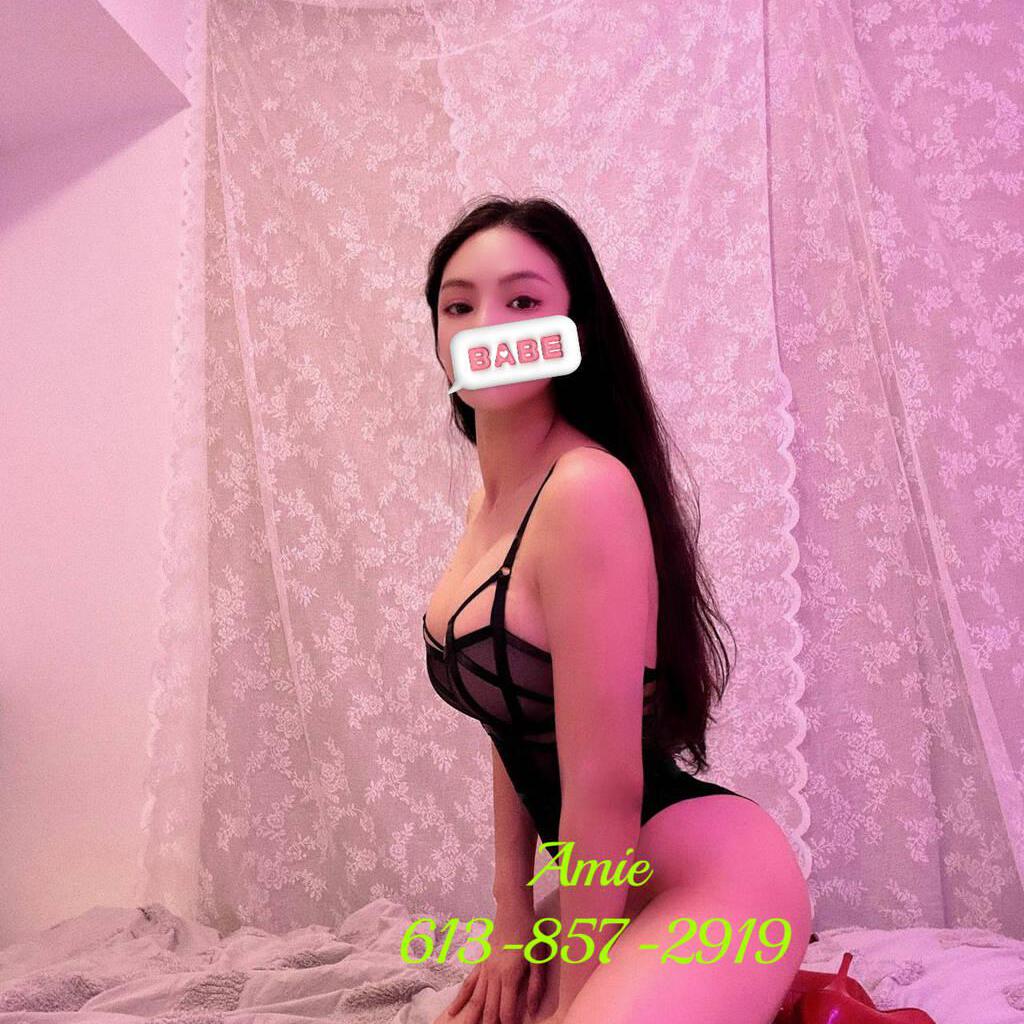 Singapore Amie is Female Escorts. | Niagara | Ontario | Canada | canadapleasure.com 