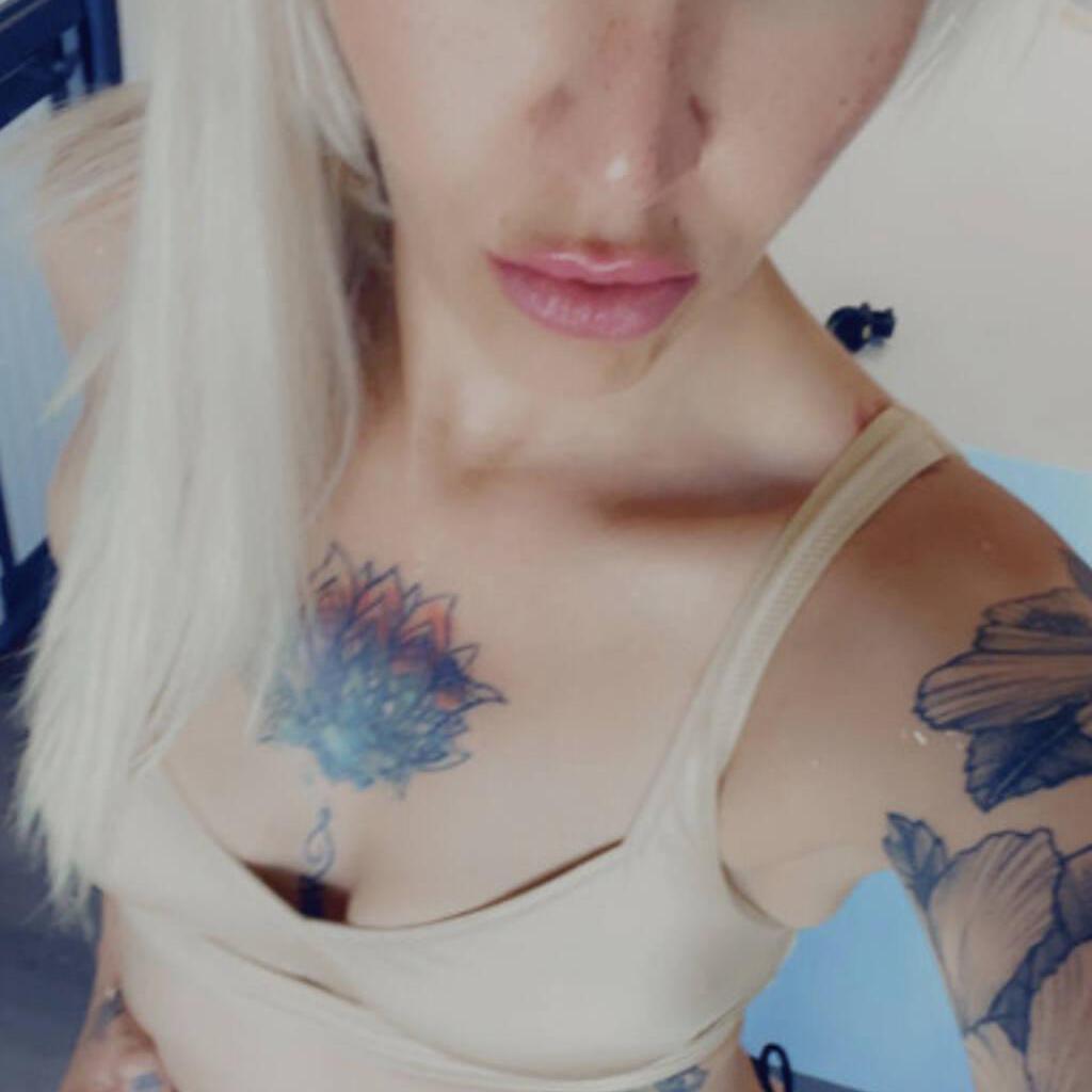 Layne Wilde is Female Escorts. | Lethbridge | Alberta | Canada | canadapleasure.com 