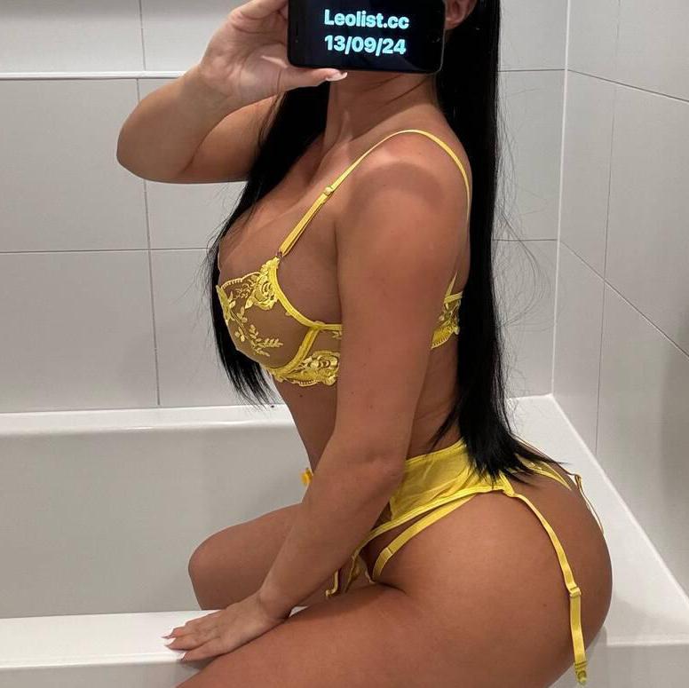 Sisi is Female Escorts. | Barrie | Ontario | Canada | canadapleasure.com 