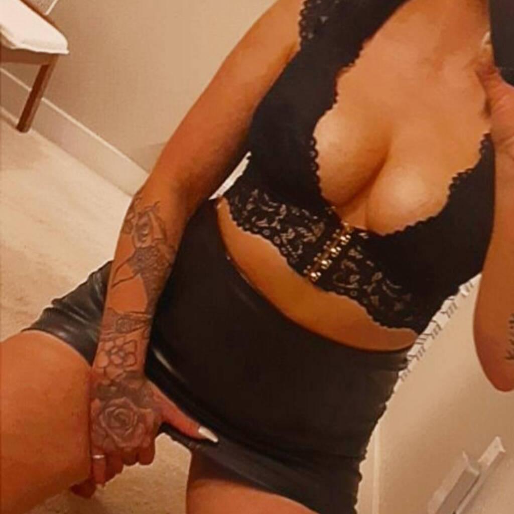 Jenna is Female Escorts. | Edmonton | Alberta | Canada | canadapleasure.com 