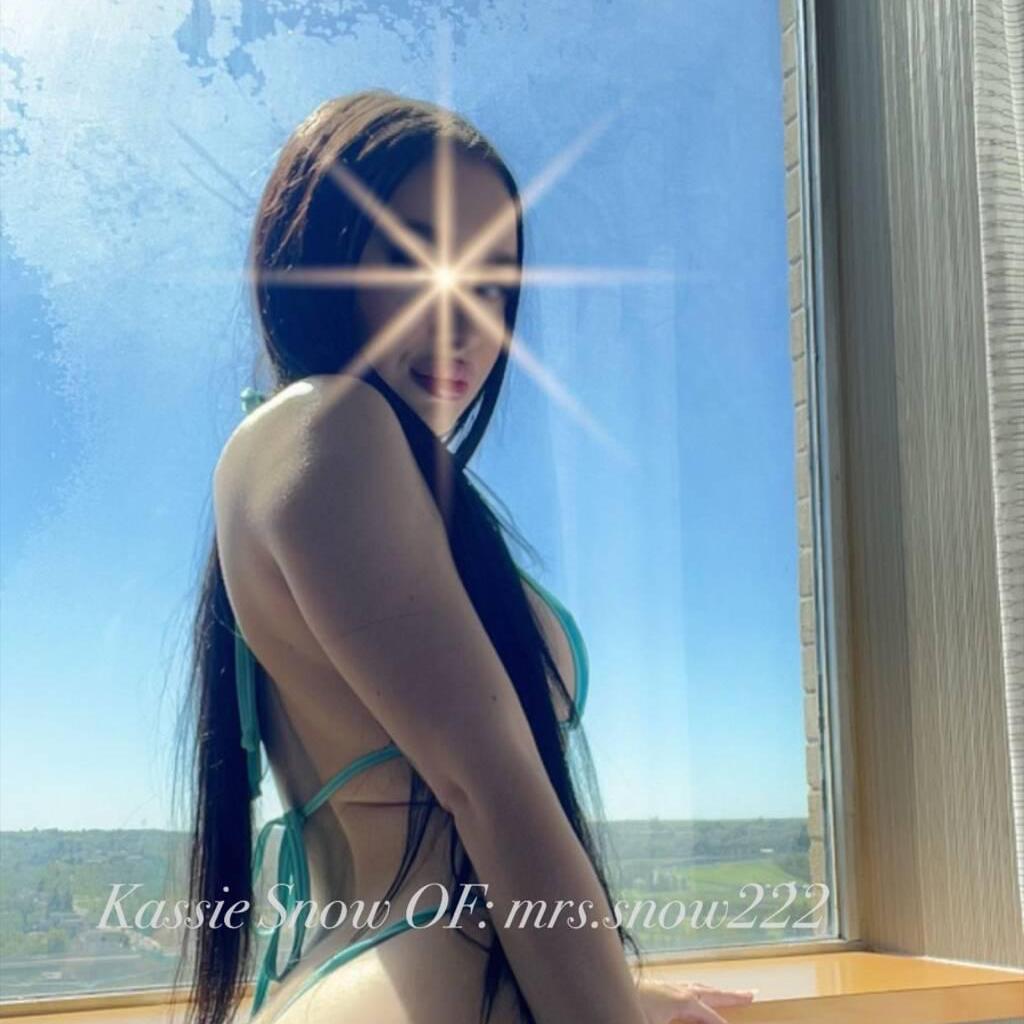 Kassie Snow is Female Escorts. | Abbotsford | British Columbia | Canada | canadapleasure.com 