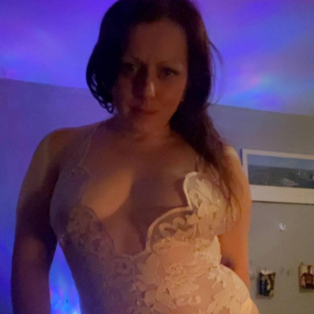 Christie is Female Escorts. | Moncton | New Brunswick | Canada | canadapleasure.com 