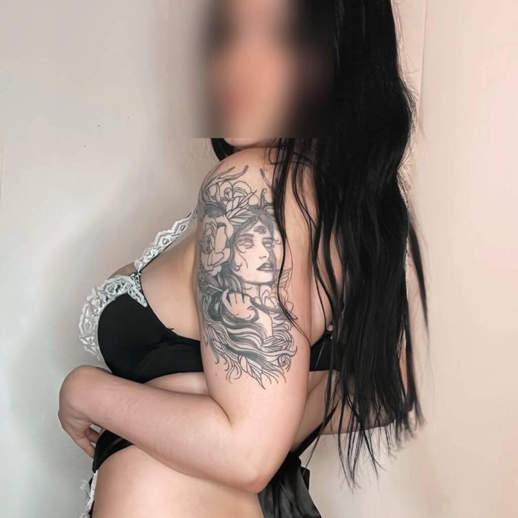 Lauren is Female Escorts. | Hamilton | Ontario | Canada | canadapleasure.com 