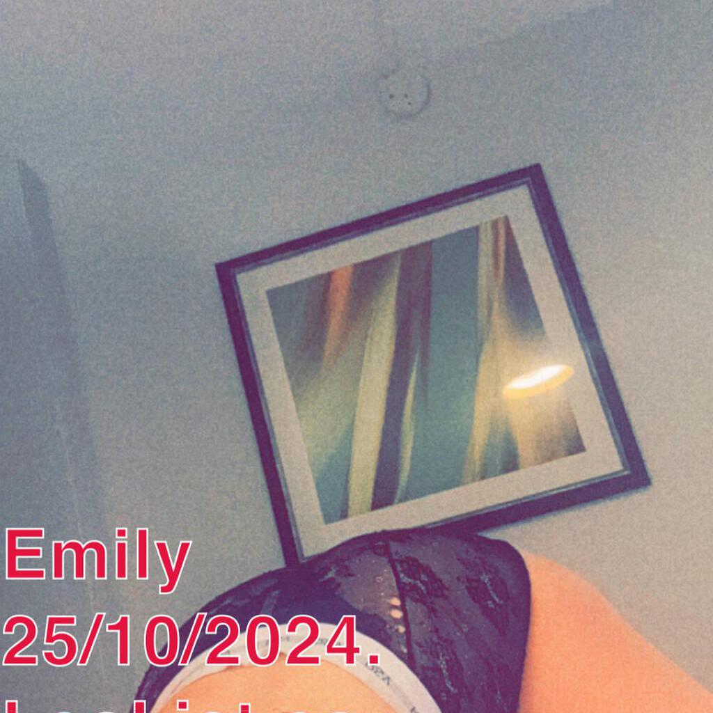 Emily is Female Escorts. | Toronto | Ontario | Canada | canadapleasure.com 