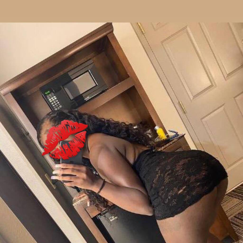 Crystaal is Female Escorts. | Hamilton | Ontario | Canada | canadapleasure.com 