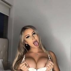 Sarah is Female Escorts. | Vancouver | British Columbia | Canada | canadapleasure.com 