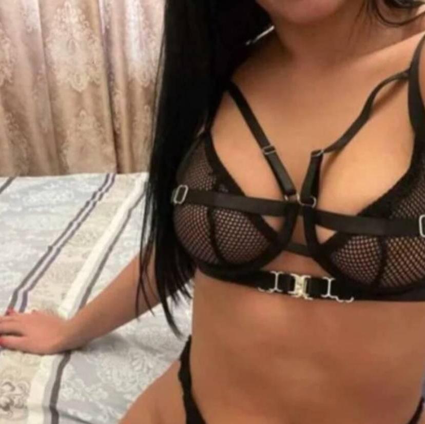 Sacarlet chica traviesa is Female Escorts. | Barrie | Ontario | Canada | canadapleasure.com 