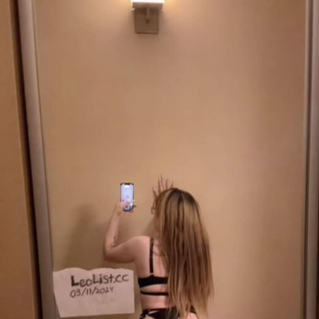 Lunaa is Female Escorts. | Toronto | Ontario | Canada | canadapleasure.com 