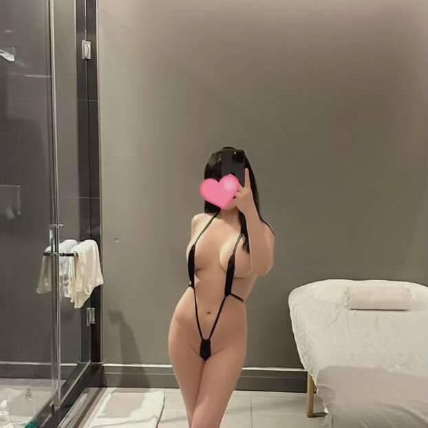 Julia is Female Escorts. | Montreal | Quebec | Canada | canadapleasure.com 