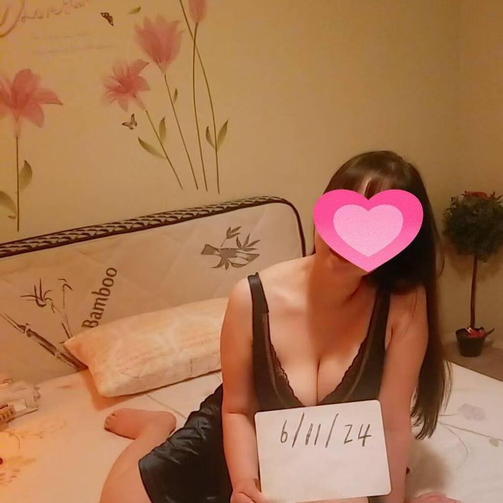 Kathy & Lilly is Female Escorts. | Hamilton | Ontario | Canada | canadapleasure.com 