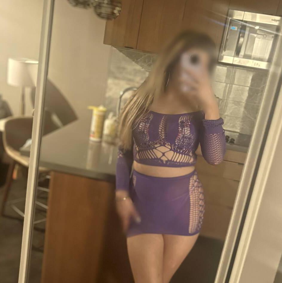 Stella is Female Escorts. | Barrie | Ontario | Canada | canadapleasure.com 