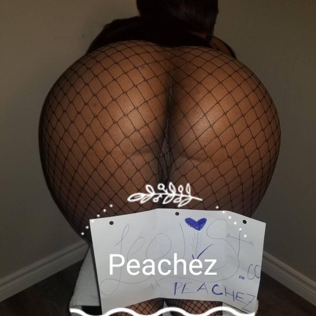 Peachez is Female Escorts. | Regina | Saskatchewan | Canada | canadapleasure.com 