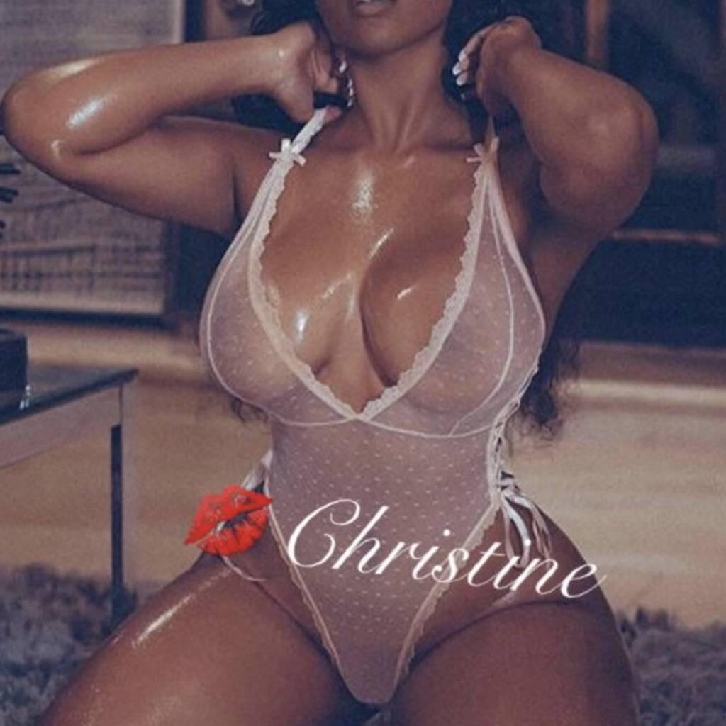 Christine is Female Escorts. | Edmonton | Alberta | Canada | canadapleasure.com 