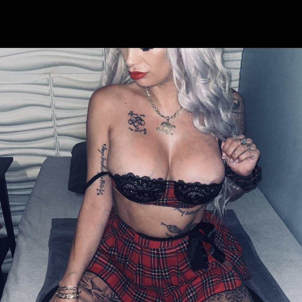 ELLA xo is Female Escorts. | Winnipeg | Manitoba | Canada | canadapleasure.com 