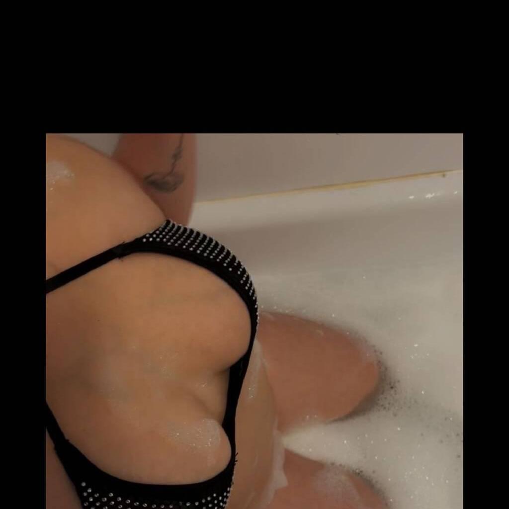 Maya is Female Escorts. | Niagara | Ontario | Canada | canadapleasure.com 