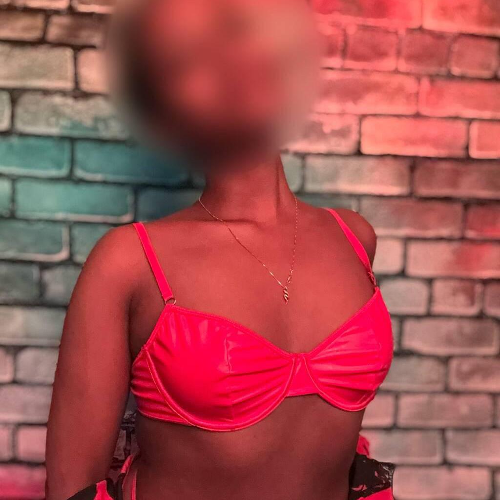 Halayna is Female Escorts. | Edmonton | Alberta | Canada | canadapleasure.com 