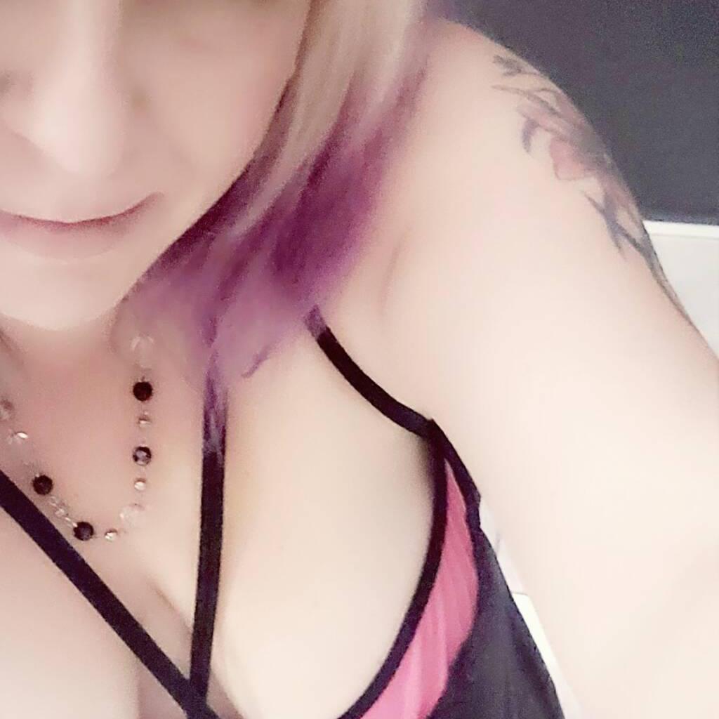 Lilyanna is Female Escorts. | Kingston | Ontario | Canada | canadapleasure.com 