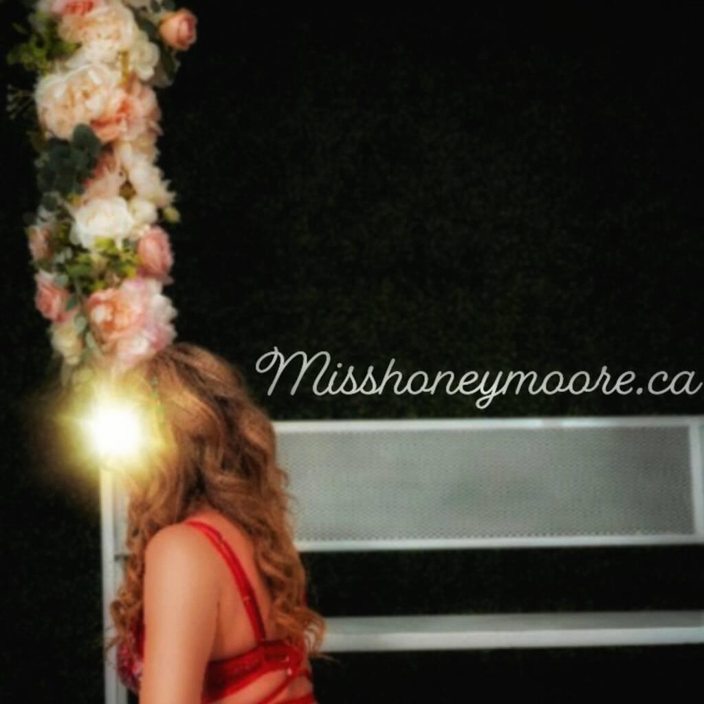 Honey Moore is Female Escorts. | Prince Albert | Saskatchewan | Canada | canadapleasure.com 