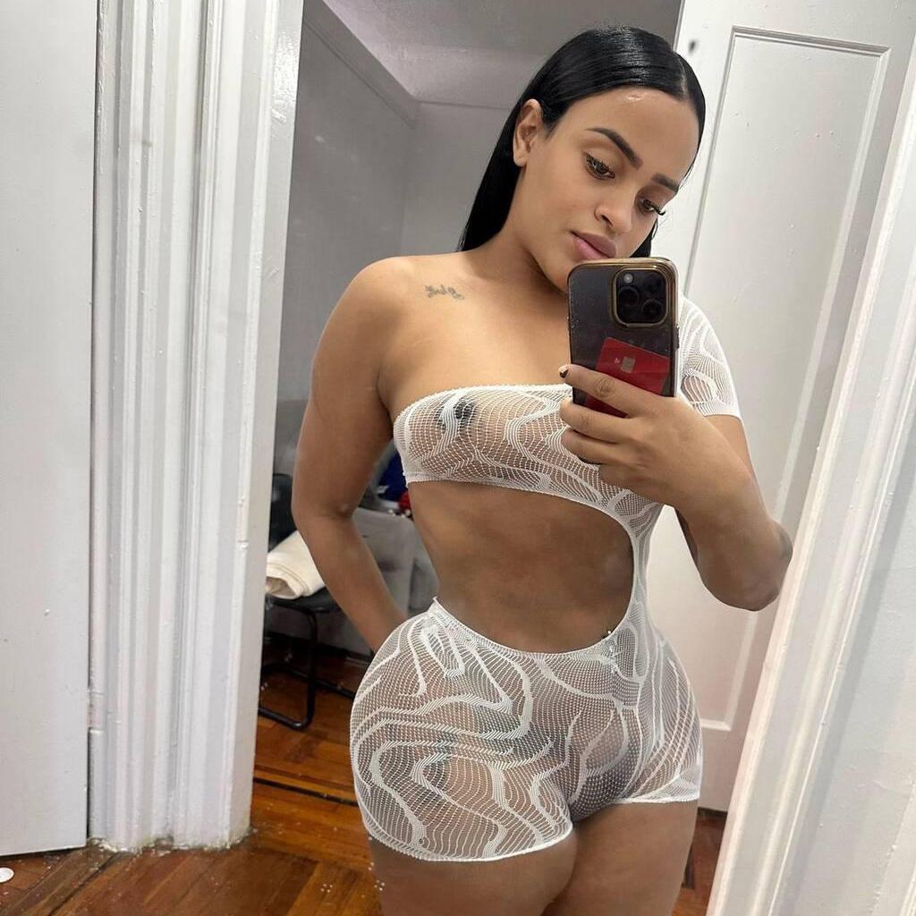
                        Auri
                     is Female Escorts. | Sault Ste Marie | Ontario | Canada | canadapleasure.com 