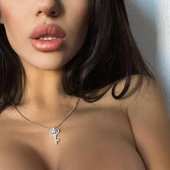 
                        Mia
                     is Female Escorts. | Edmonton | Alberta | Canada | canadapleasure.com 