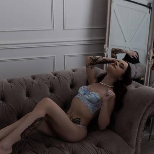 
                        Cora
                     is Female Escorts. | Calgary | Alberta | Canada | canadapleasure.com 