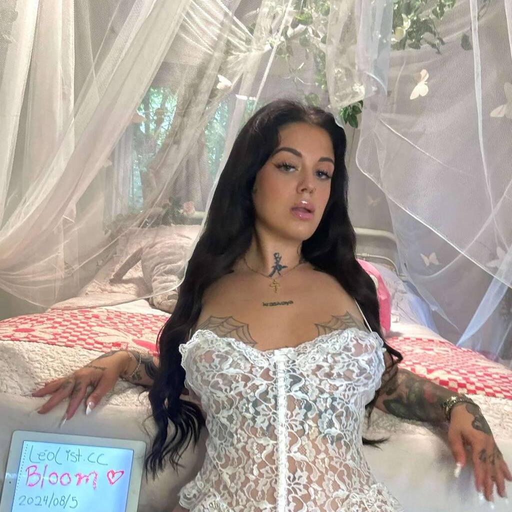 
                        CASH/NO DEPOSIT
                     is Female Escorts. | Niagara | Ontario | Canada | canadapleasure.com 