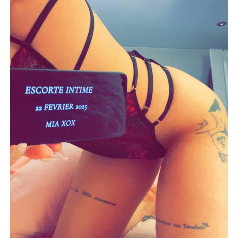 
                        Mia
                     is Female Escorts. | Montreal | Quebec | Canada | canadapleasure.com 