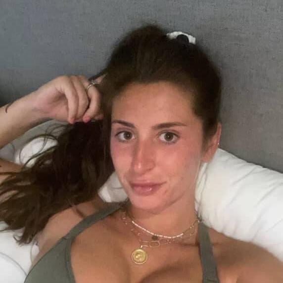 
                        Hélène
                     is Female Escorts. | Chatham | Ontario | Canada | canadapleasure.com 