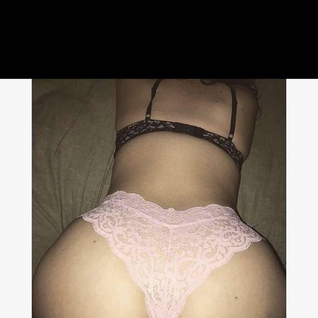 
                        Bella
                     is Female Escorts. | Edmonton | Alberta | Canada | canadapleasure.com 