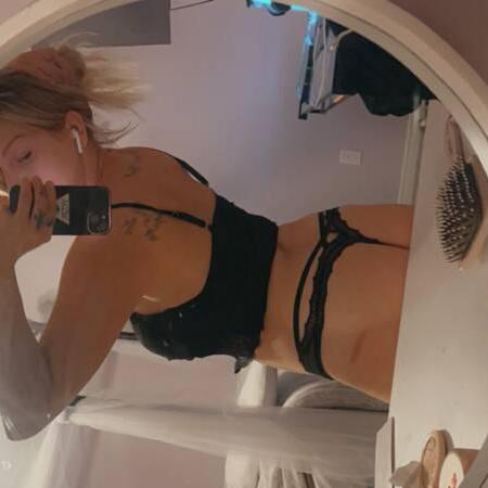 
                        Amber
                     is Female Escorts. | belleville | Ontario | Canada | canadapleasure.com 