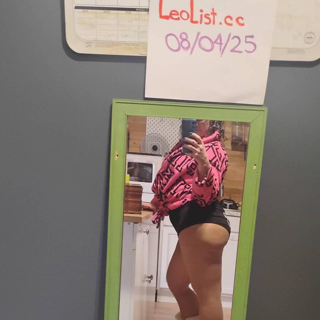 
                        Dee
                     is Female Escorts. | Fredericton | New Brunswick | Canada | canadapleasure.com 