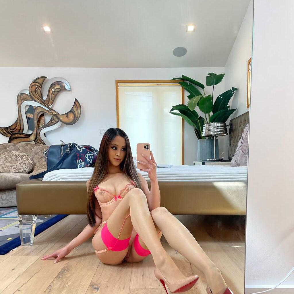 
                        Alexia
                     is Female Escorts. | St. Albert | Alberta | Canada | canadapleasure.com 