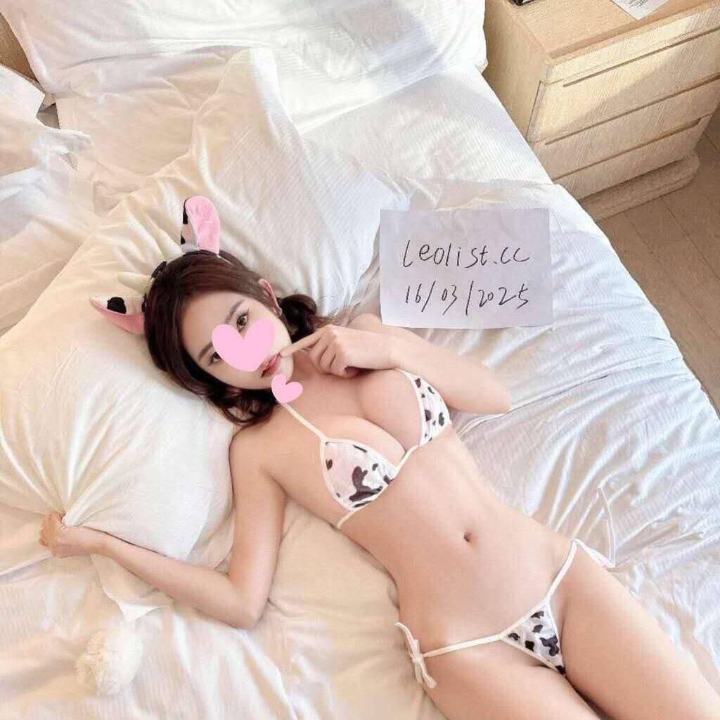 
                        Emilly/ 780/906/6812
                     is Female Escorts. | Comox Balley | British Columbia | Canada | canadapleasure.com 