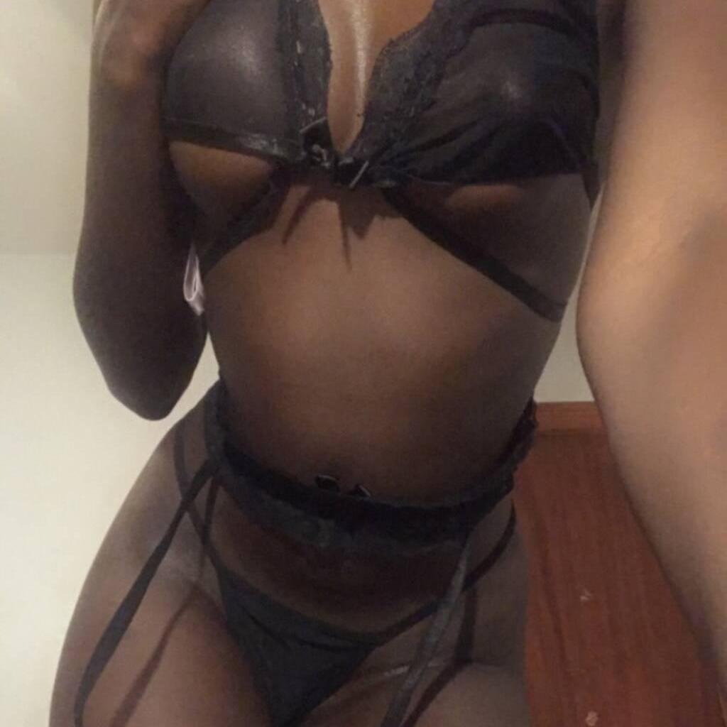 
                        Queens
                     is Female Escorts. | Chatham | Ontario | Canada | canadapleasure.com 